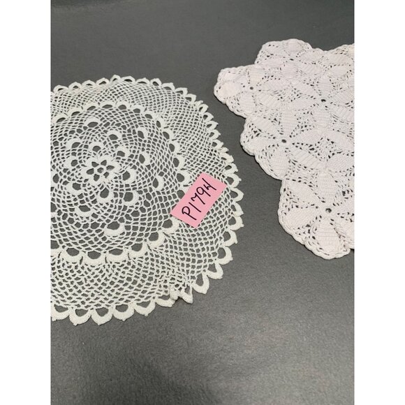 Vintage Vintage White Crochet Doilies Set of 2 Handmade Lace Decor - Picture 8 of 8